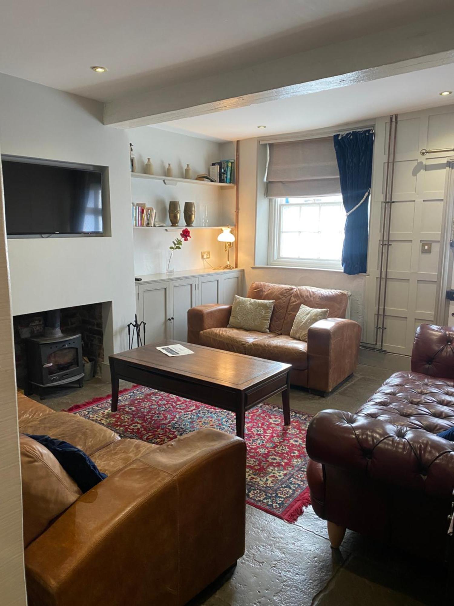 Little Monmouth 4 Bedroom Cottage, Old Town Lyme Regis, Dog Friendly And Parking Exterior foto